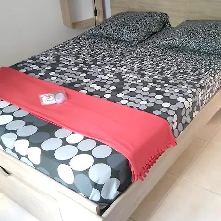 شقة A Raphael Avec Terrasse 43 M² *